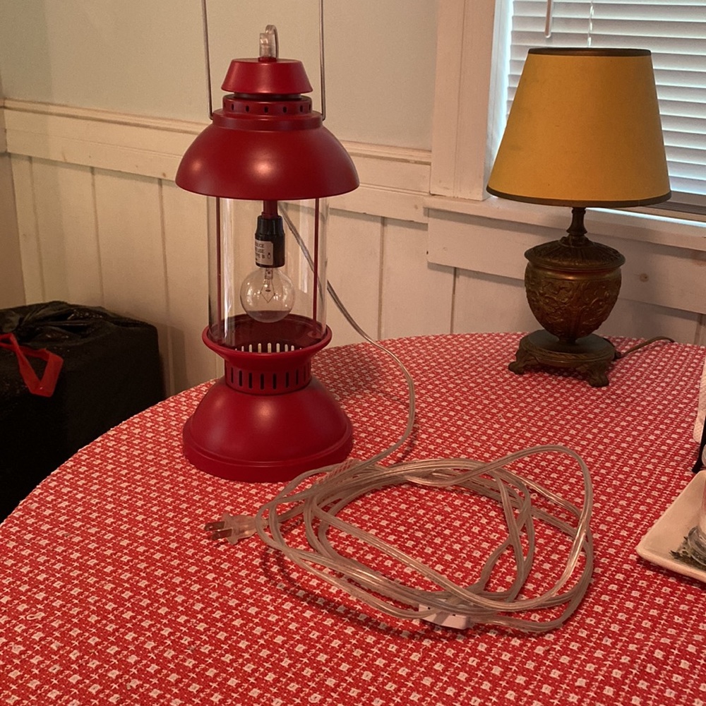 Woolrich Decorative Indoor “Camping” Lamp - Picture 7 of 11